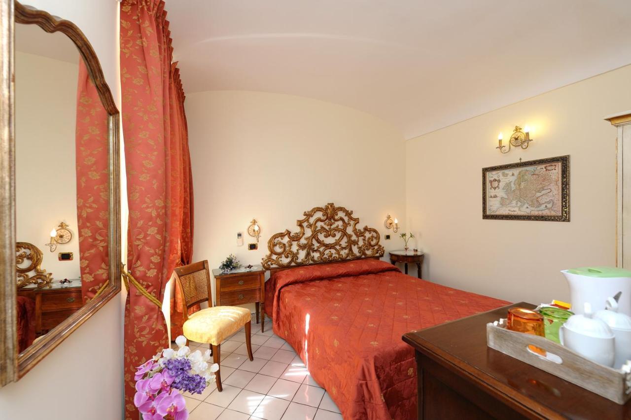 Amalfi Old Square Room & Apartments Luaran gambar