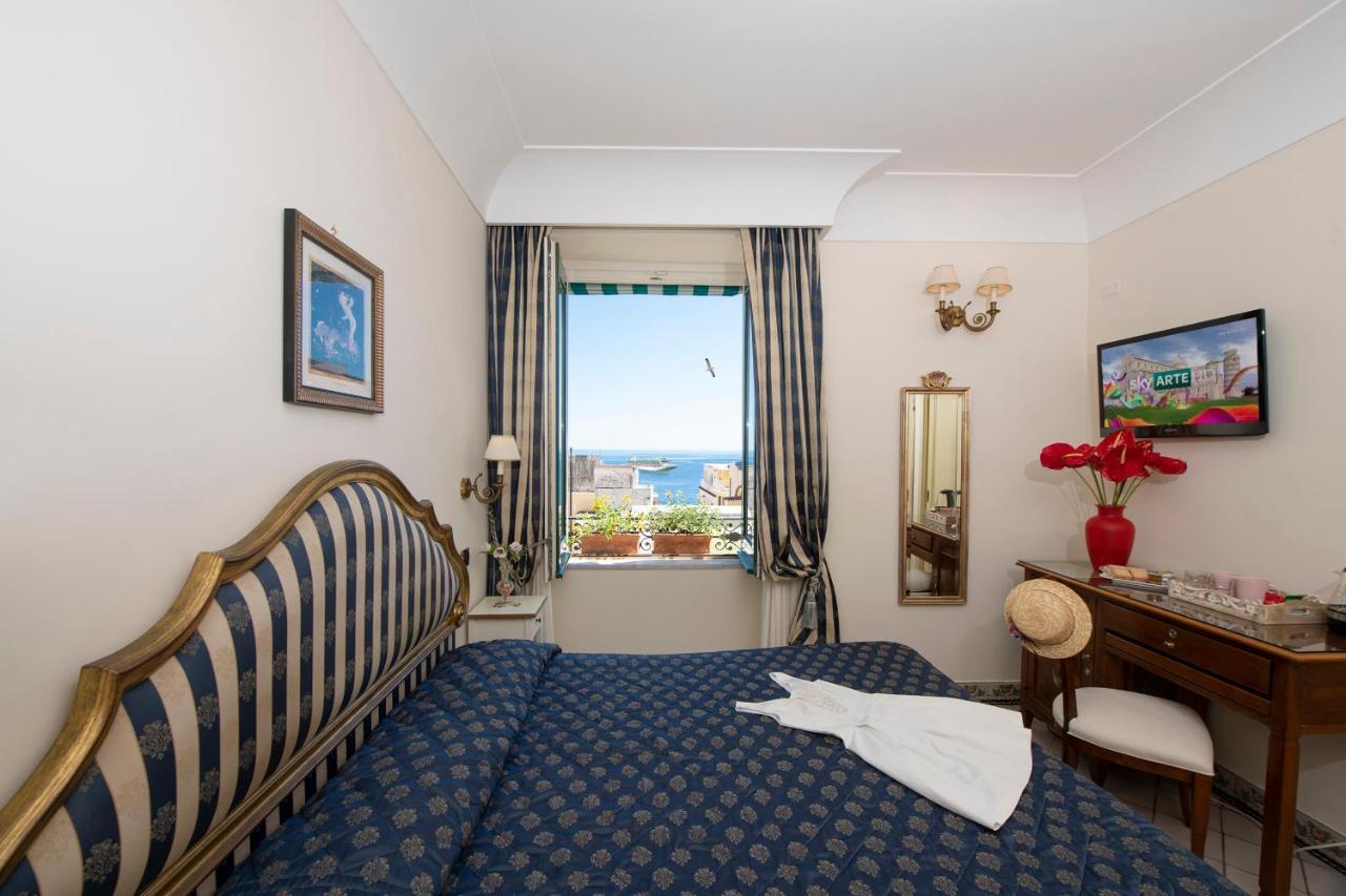 Amalfi Old Square Room & Apartments Luaran gambar