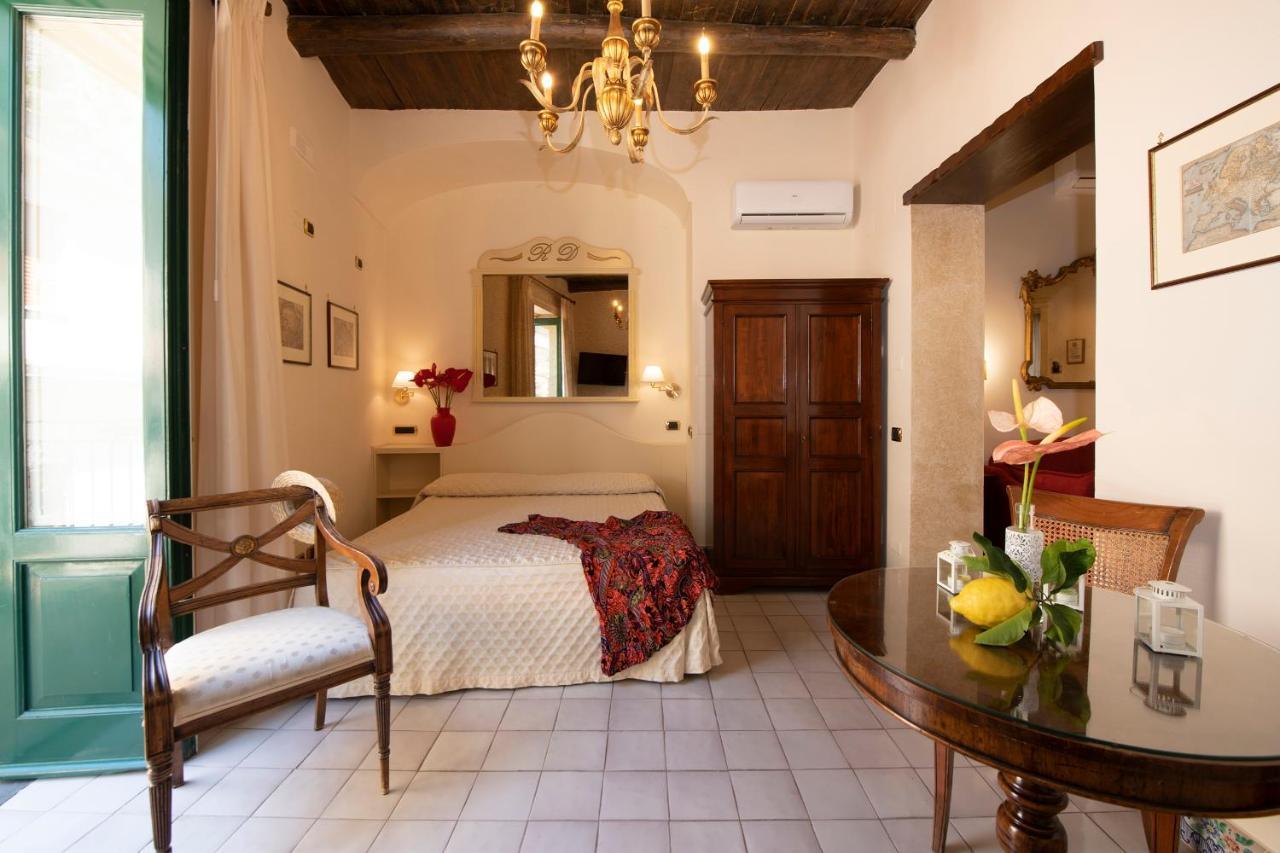 Amalfi Old Square Room & Apartments Luaran gambar