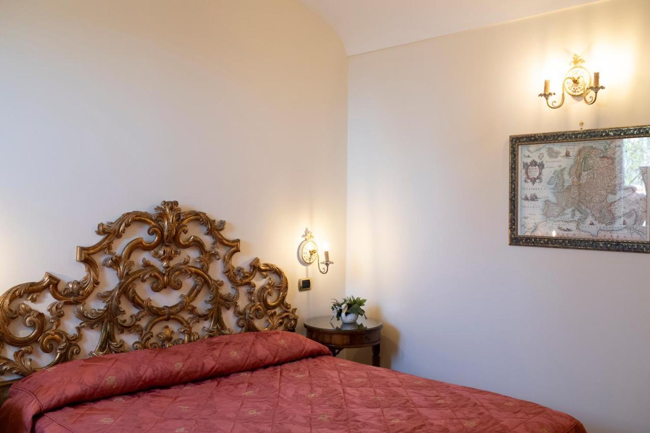 Amalfi Old Square Room & Apartments Luaran gambar