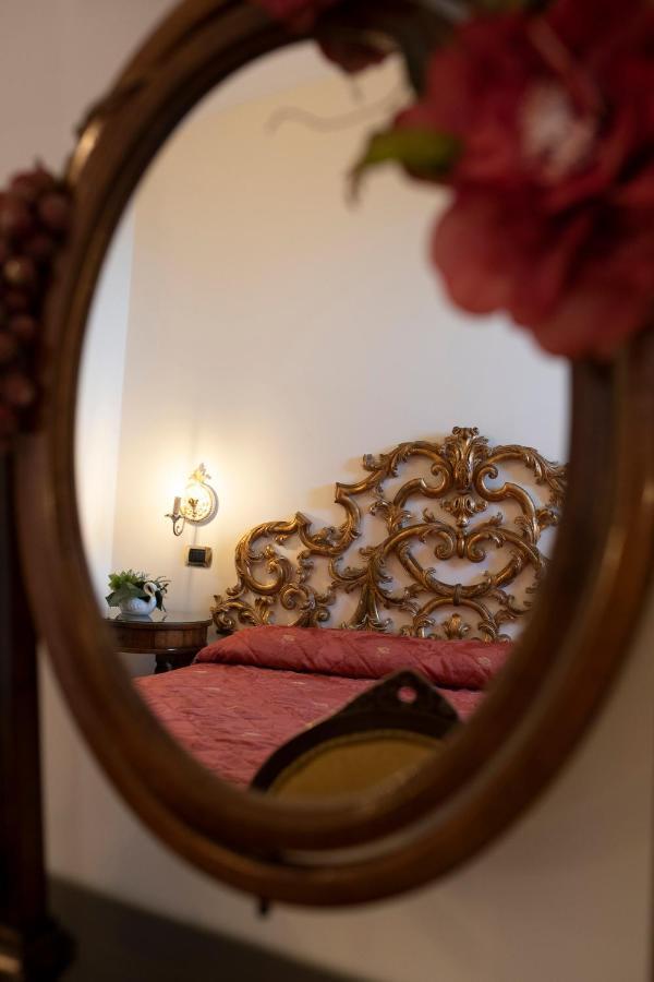 Amalfi Old Square Room & Apartments Luaran gambar